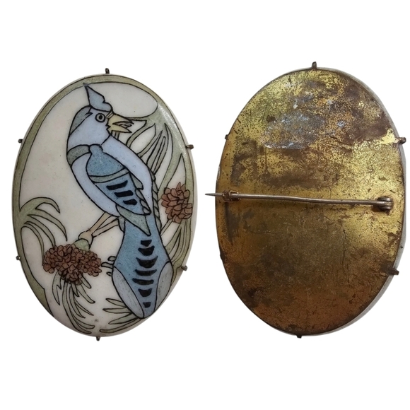 Vintage Bird Handpainted Brooch Pin Porcelain Floral Large Brass Back - Picture 1 of 8